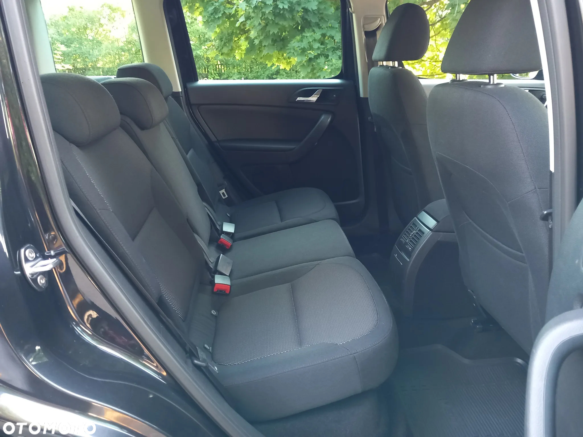 Skoda Yeti 2.0 TDI 4x4 Ambition PLUS EDITION - 17