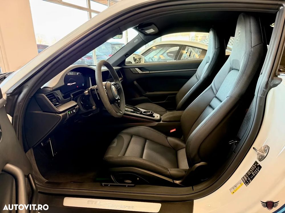 Porsche 911 Carrera PDK - 11