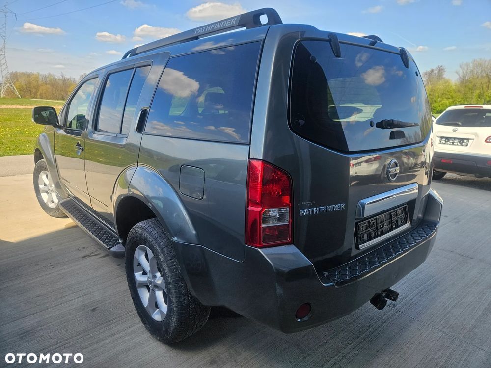 Nissan Pathfinder 2.5 DCi Platinum - 10
