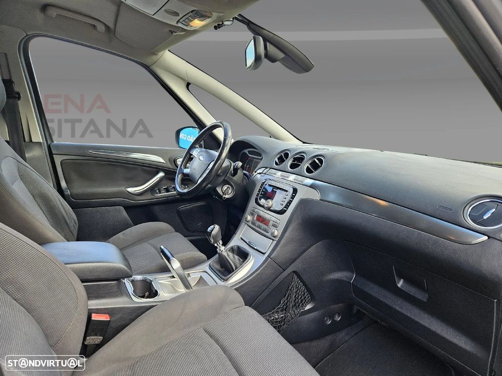 Ford S-Max 1.8 TDCi Titanium 7L - 23