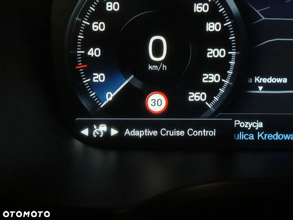 Volvo V60 T6 AWD Twin Engine Geartronic Momentum Pro - 36