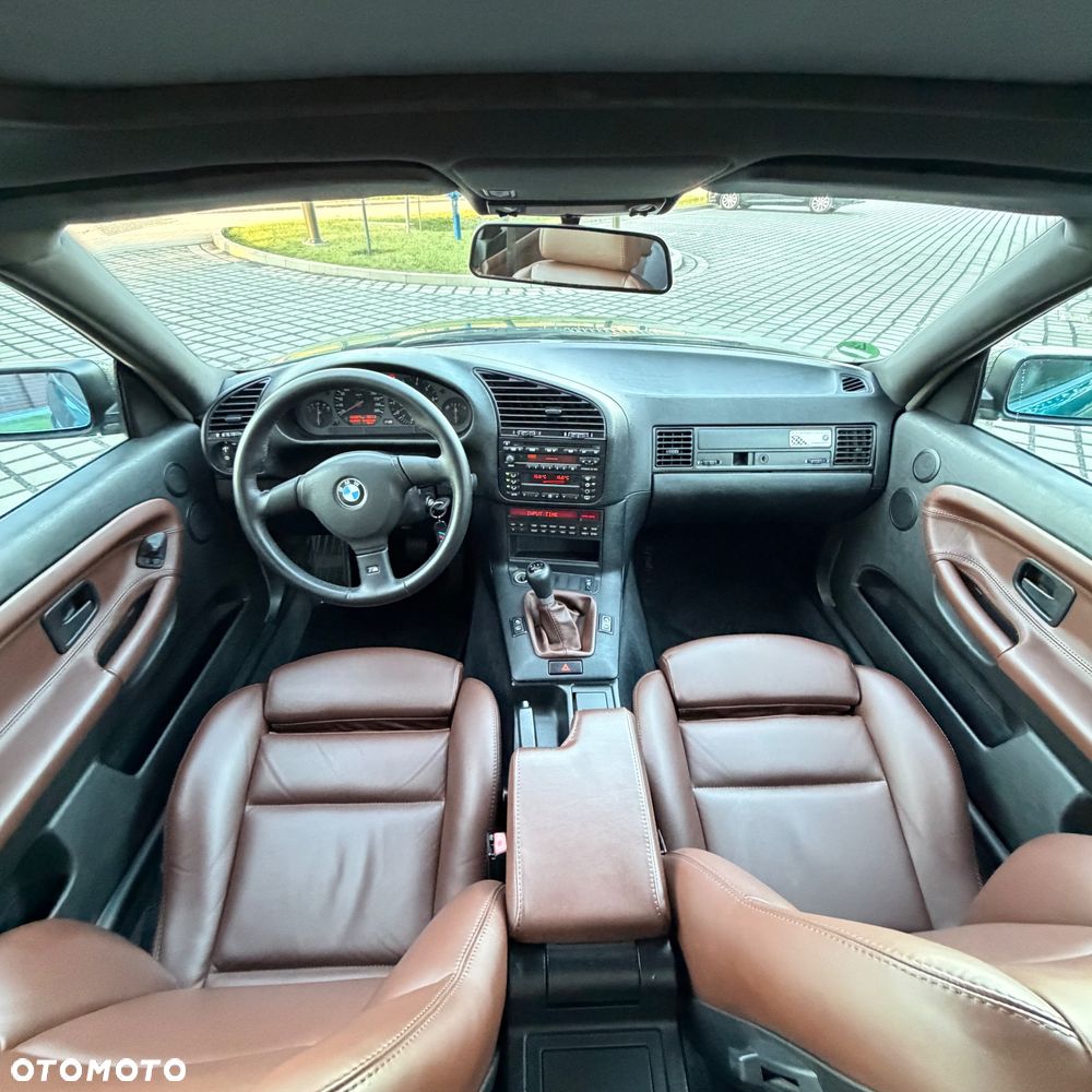 BMW Seria 3 320i - 21