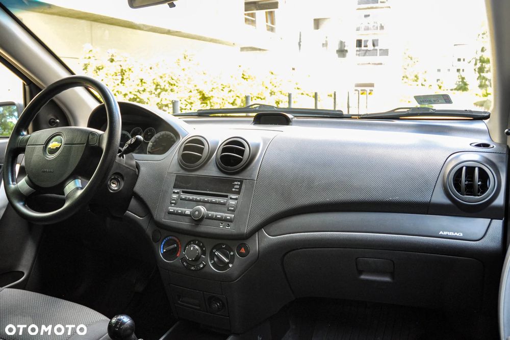 Chevrolet Aveo - 10