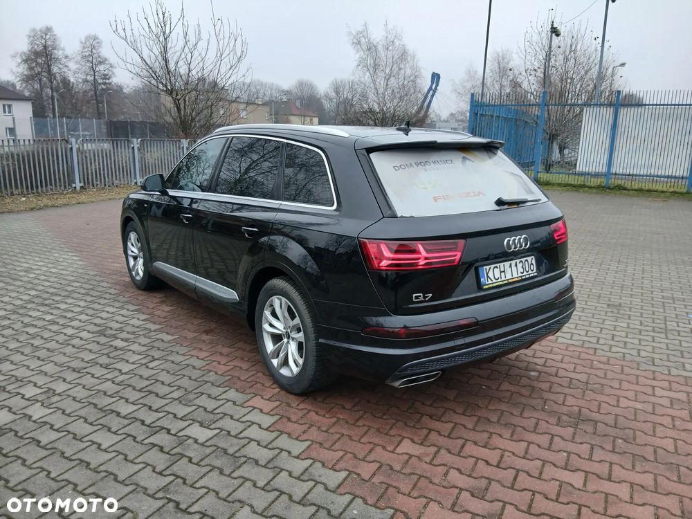 Audi Q7 - 6