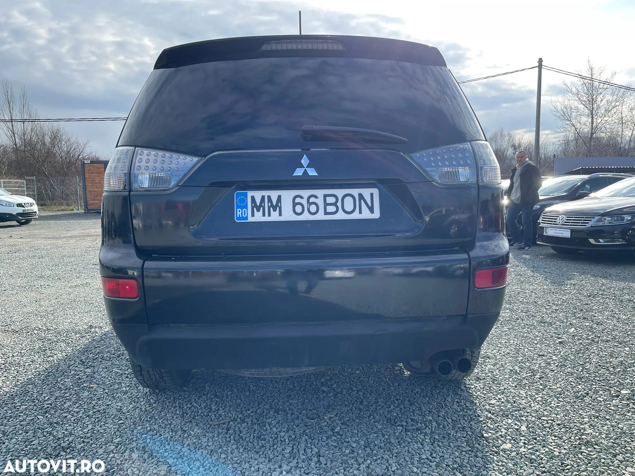 Mitsubishi Outlander 2.2 DI-D NAVI Instyle - 13