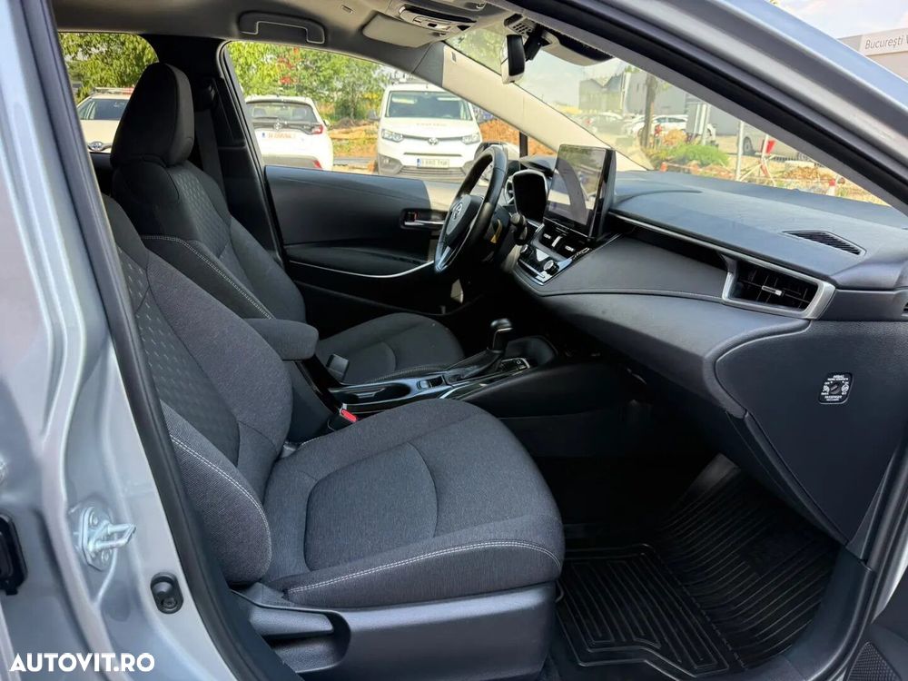 Toyota Corolla 1.8 HSD Dynamic - 17