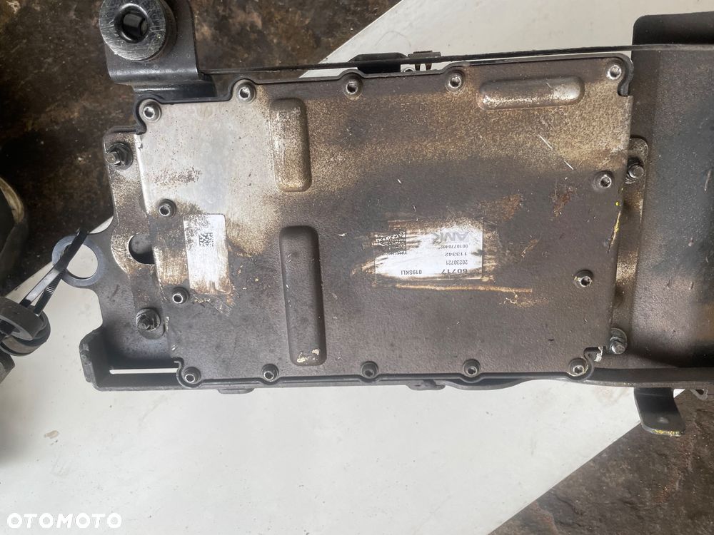 Iveco Daily kompresor sterownik zawieszenia pneumatycznego - 5