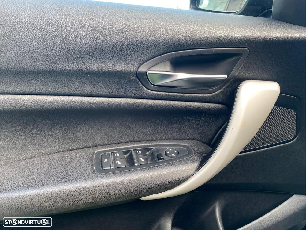 BMW 116 d EfficientDynamics Edition - 11