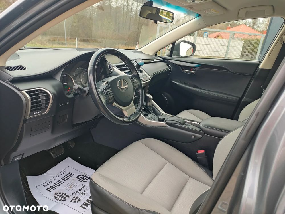 Lexus NX 300h Comfort AWD - 22