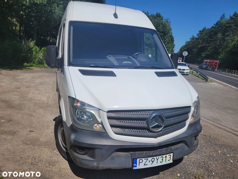 Mercedes-Benz Sprinter - 4