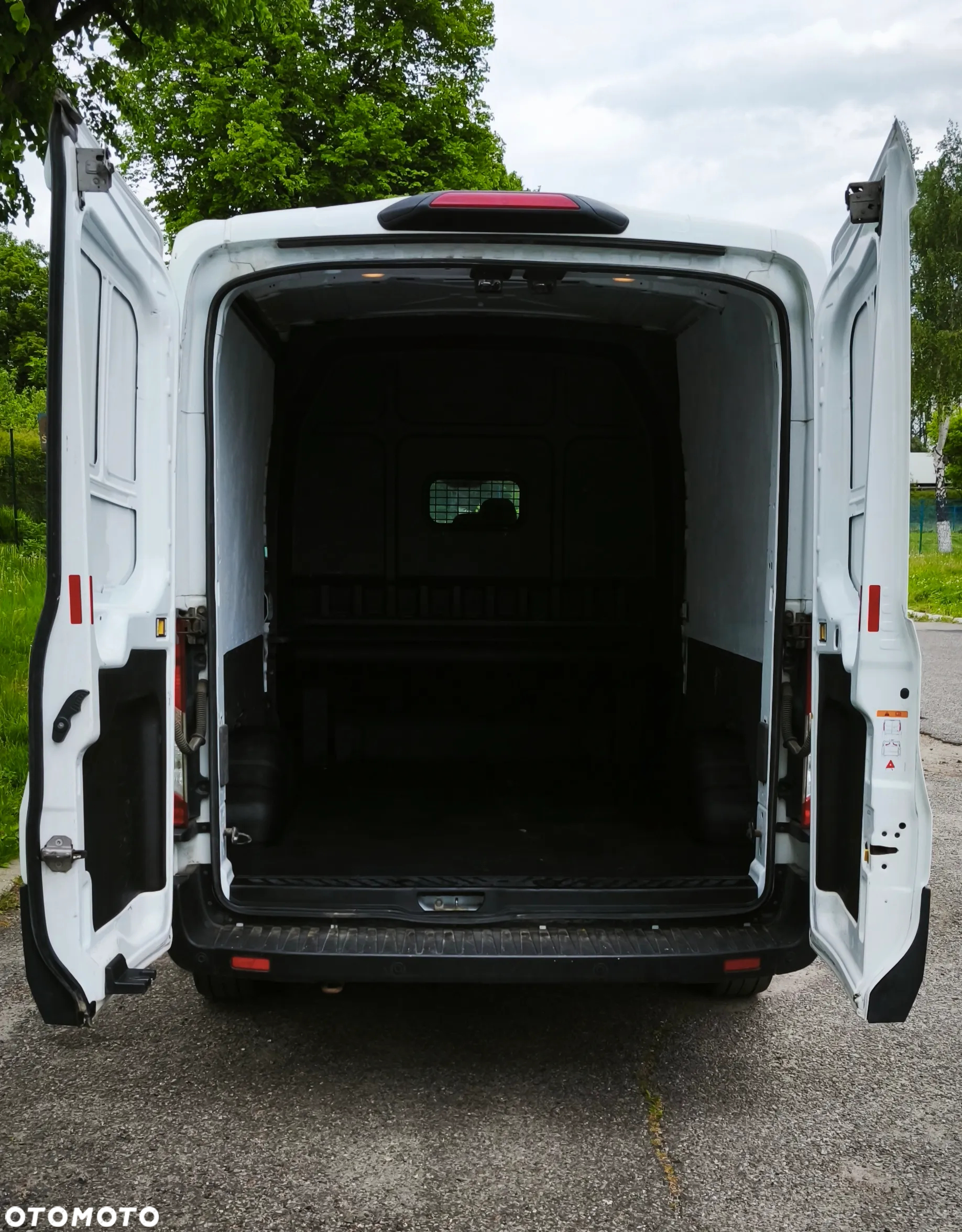 Ford Transit - 24