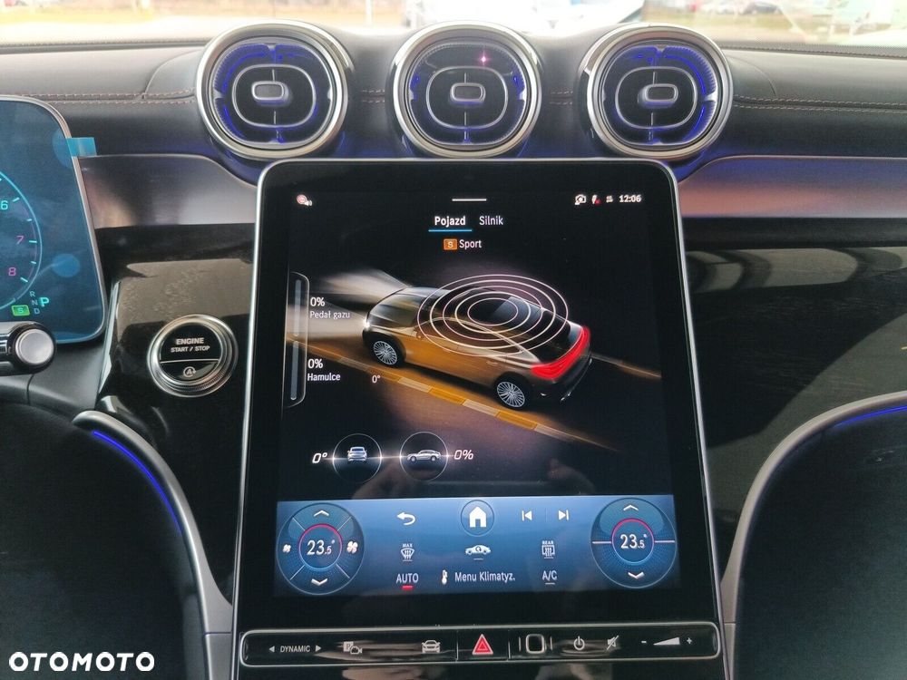 Mercedes-Benz GLC - 24