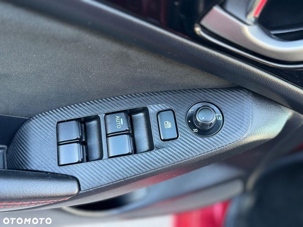 Mazda 3 SKYACTIV-G 120 NAKAMA - 25