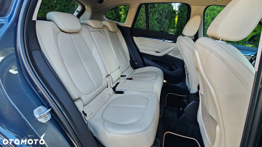 BMW X1 xDrive25d xLine - 24
