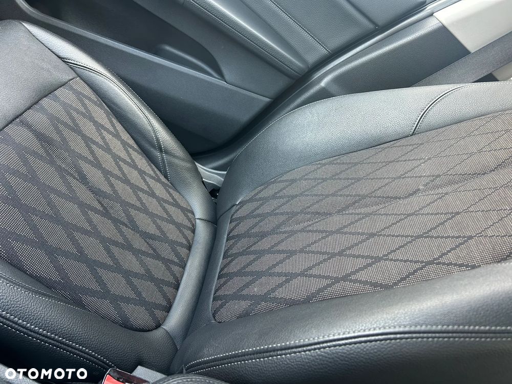 BMW X1 xDrive20d xLine - 19