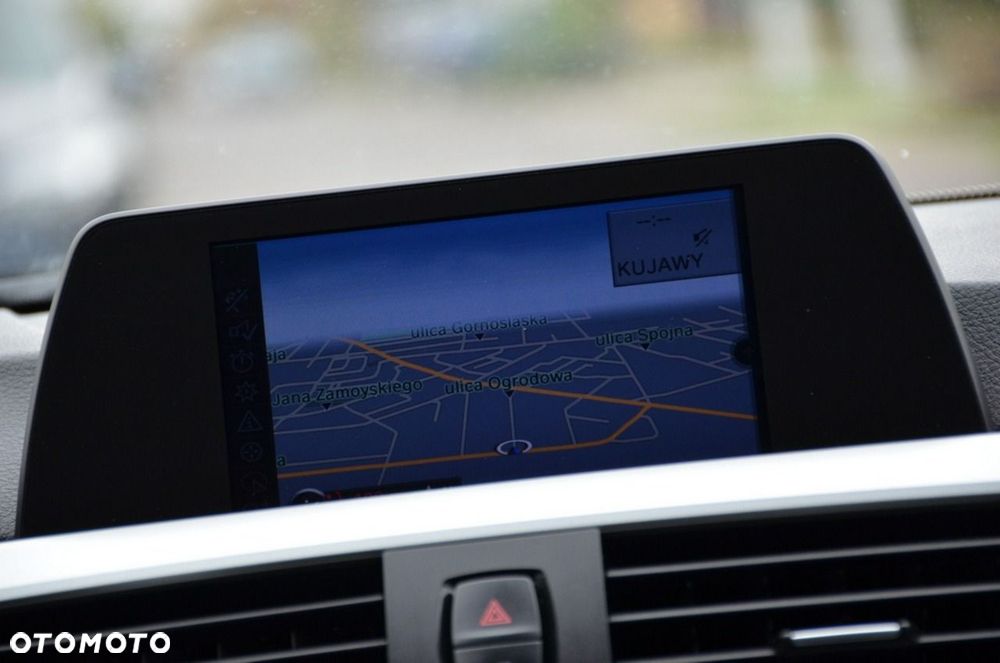 BMW Seria 3 - 33