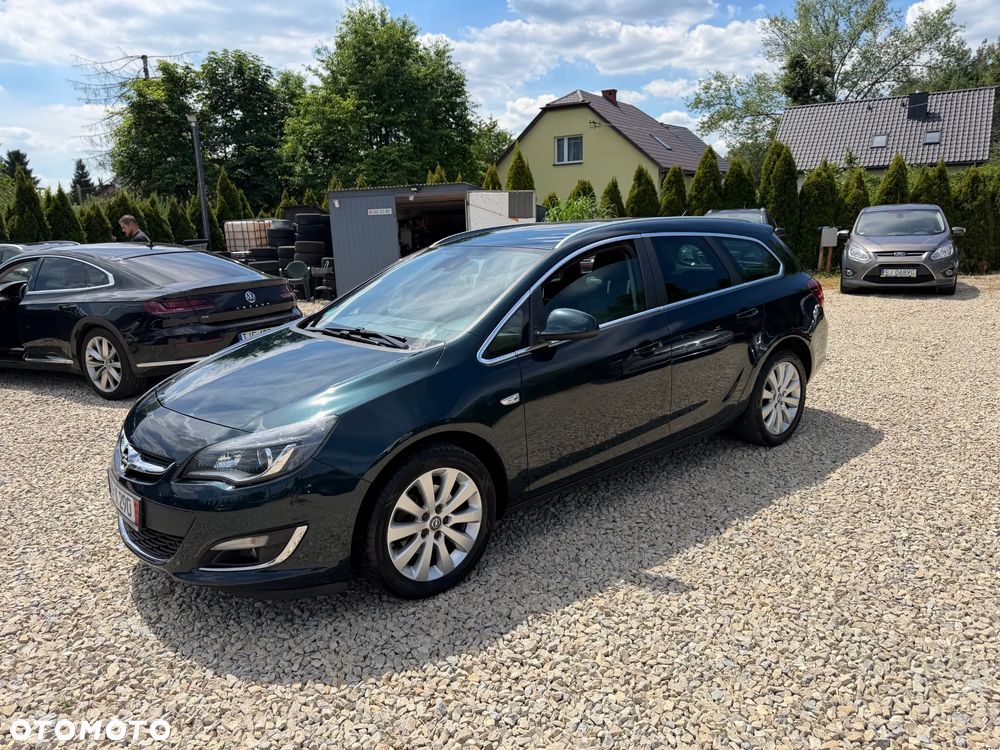 Opel Astra 2.0 CDTI DPF SportsTourer Exklusiv - 2