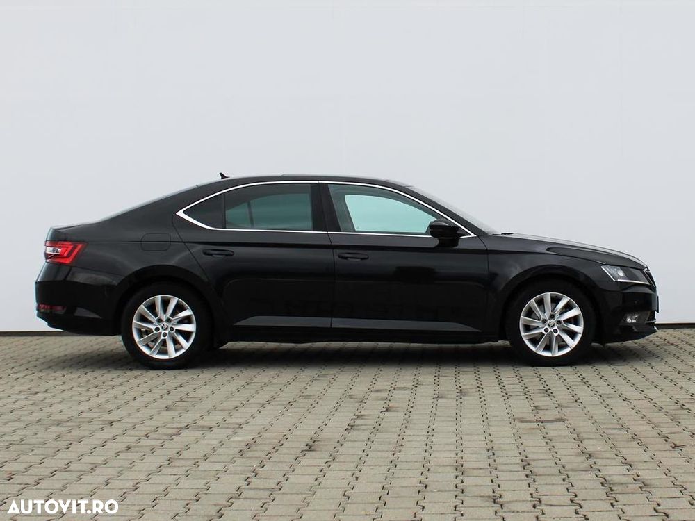 Skoda Superb 1.4 TSI Ambition - 6