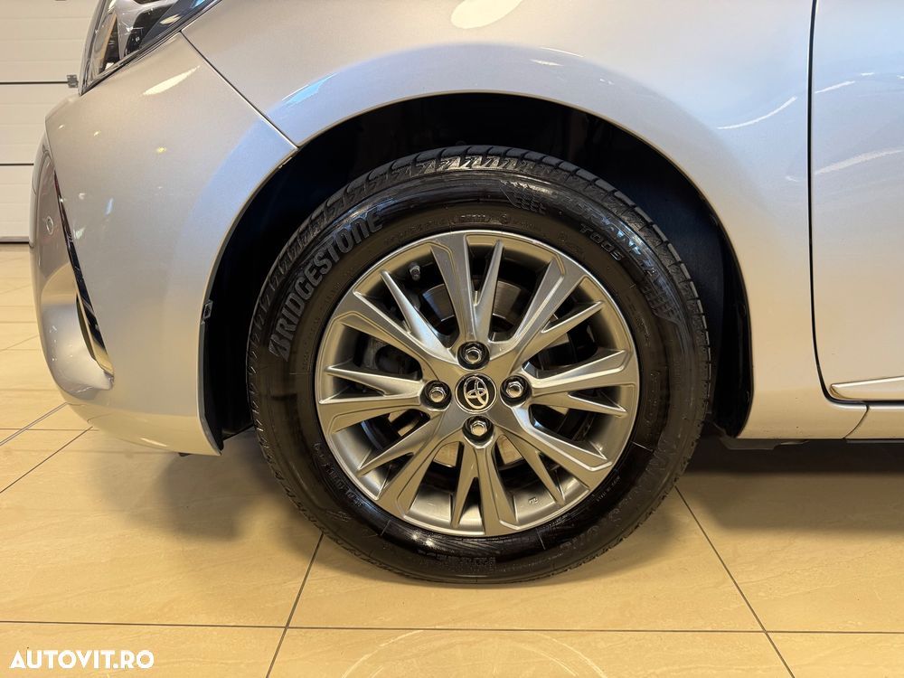 Toyota Yaris 1.5 VVT-i HSD Dynamic - 38