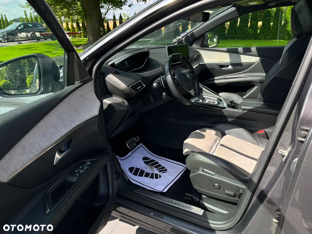 Peugeot 3008 225 e-EAT8 GT - 11