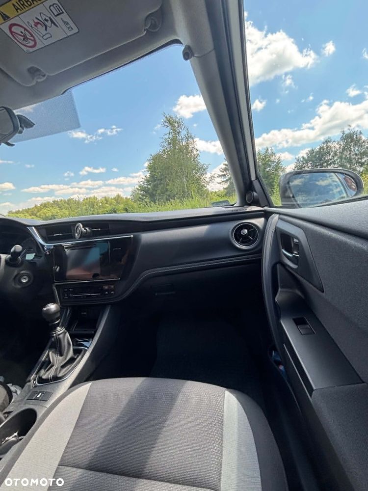 Toyota Auris 1.33 VVT-i Active - 10