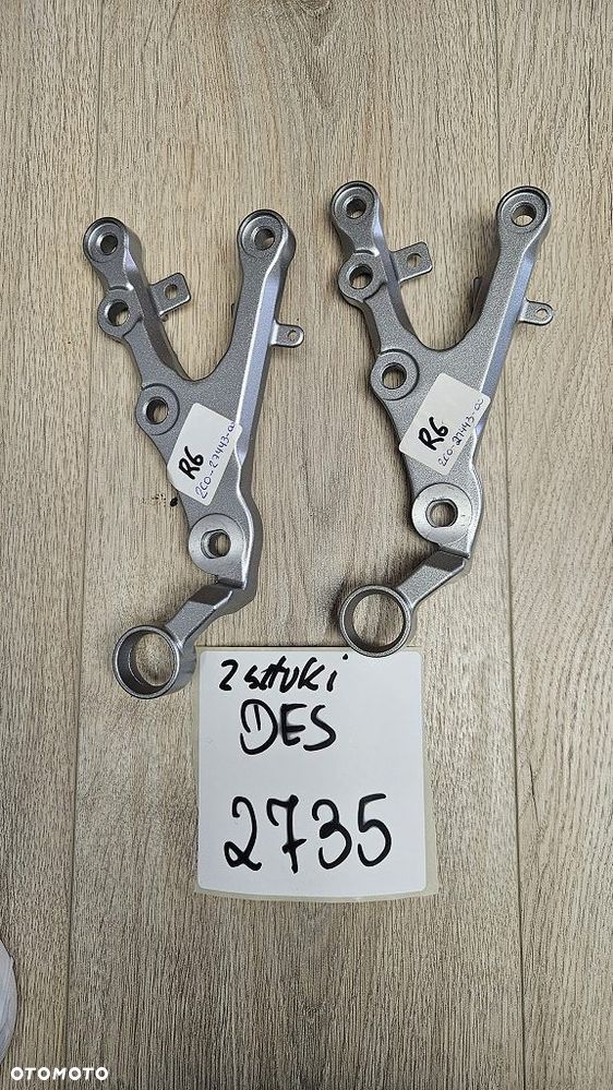 Set prawy przód wspornik podnóżka Yamaha R6 RJ11 / RJ15  06-16  2C0-27443 - 1