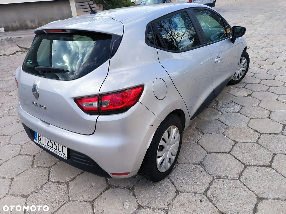 Renault Clio - 2