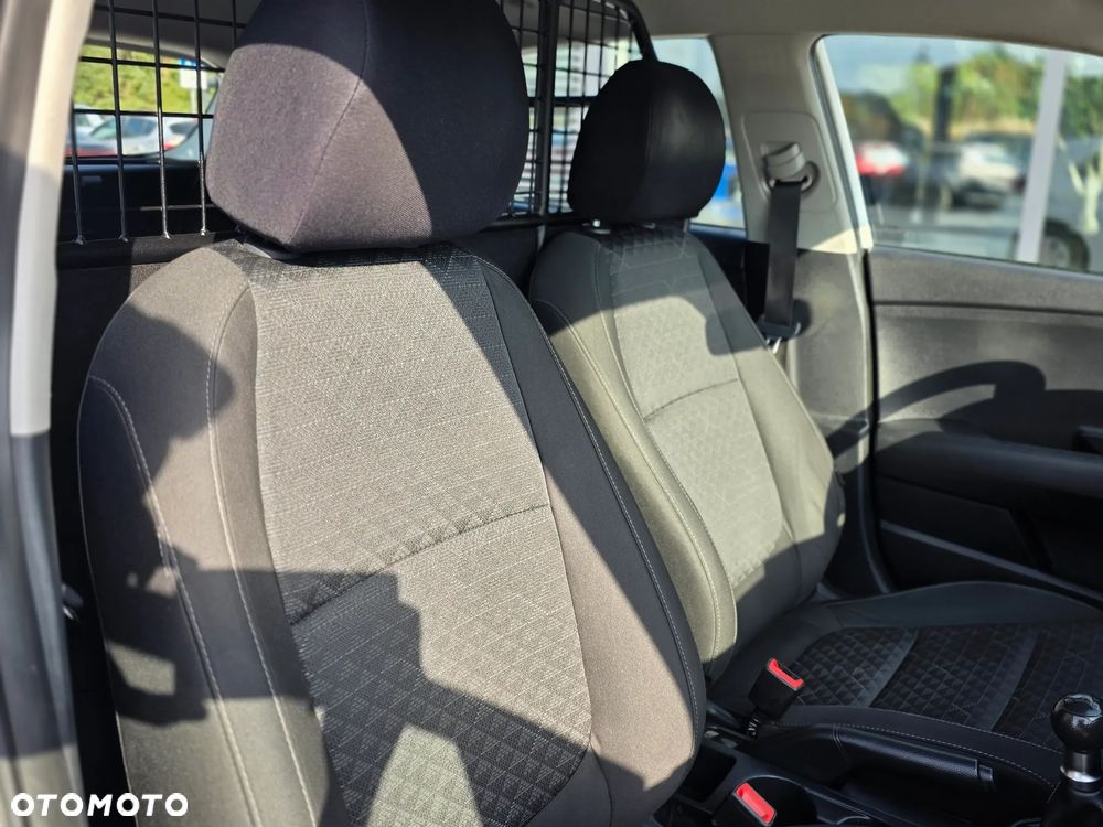Kia Rio 1.2 L - 23
