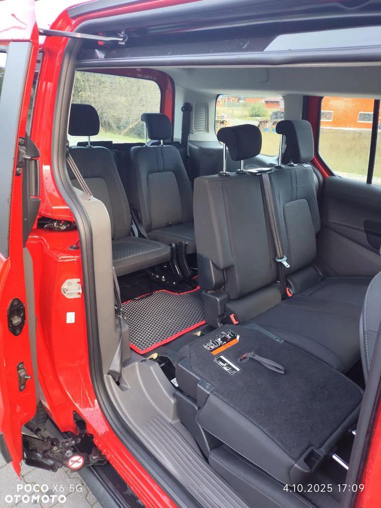 Ford Transit Connect - 9