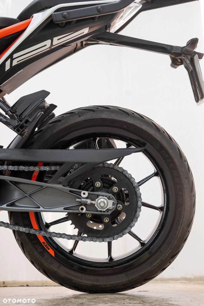 KTM Duke 125 - 35