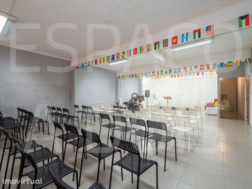 Escritório amplo, Luminoso, com uma área excelente! Pendão - Queluz - Grande imagem: 5/31