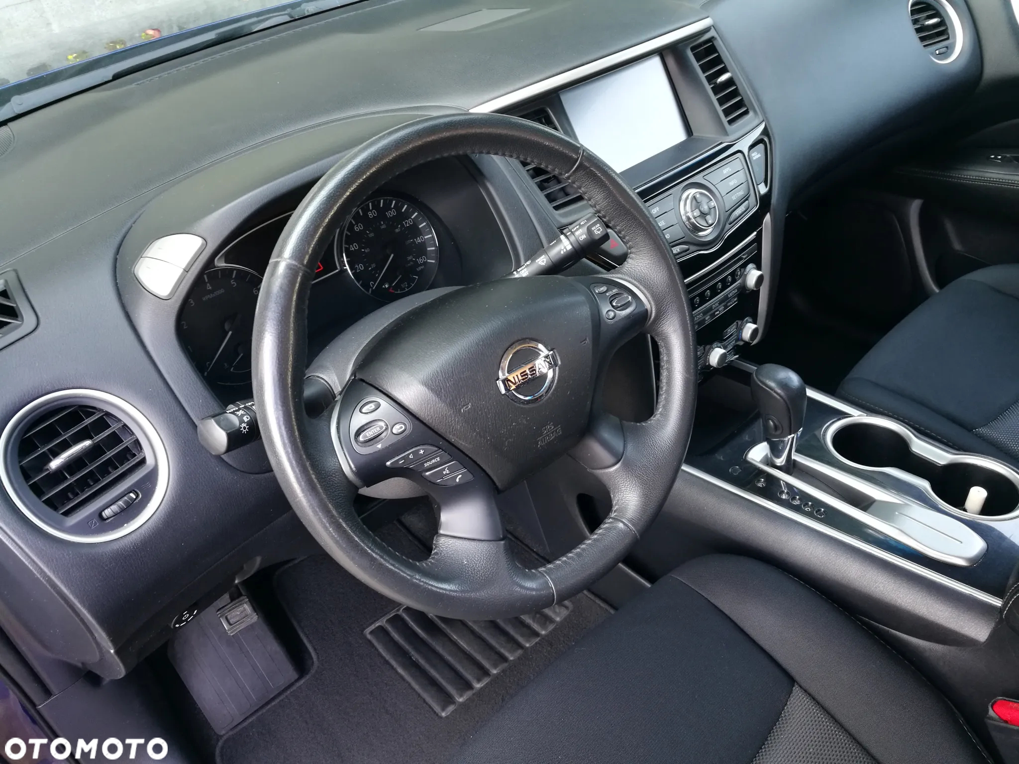 Nissan Pathfinder - 14