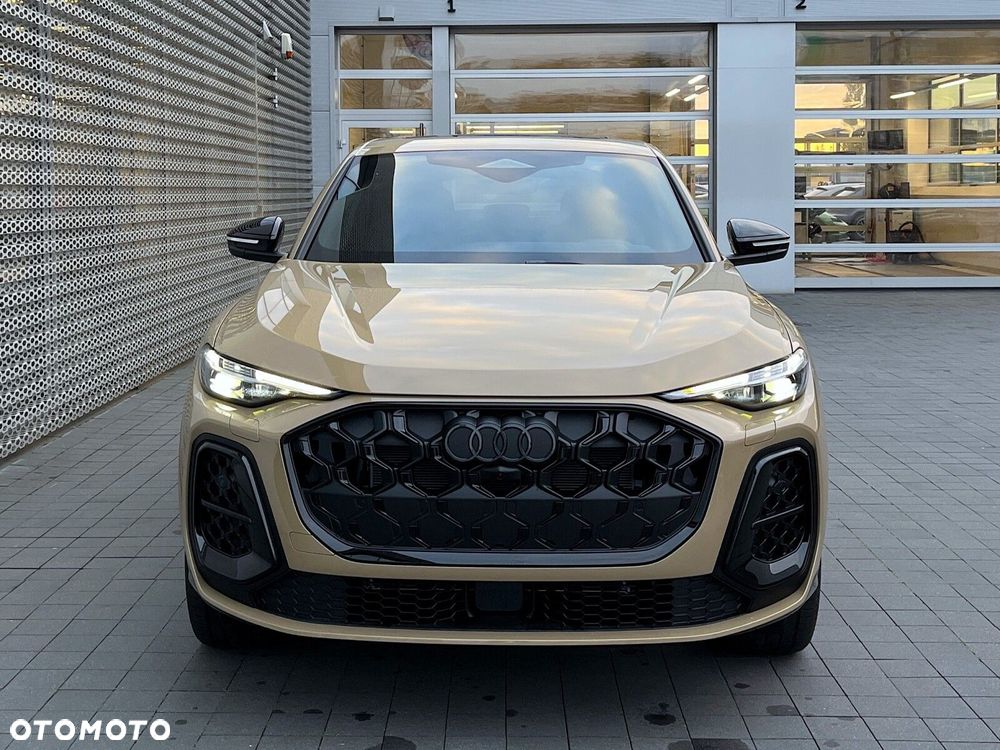 Audi Q5 Sportback - 12