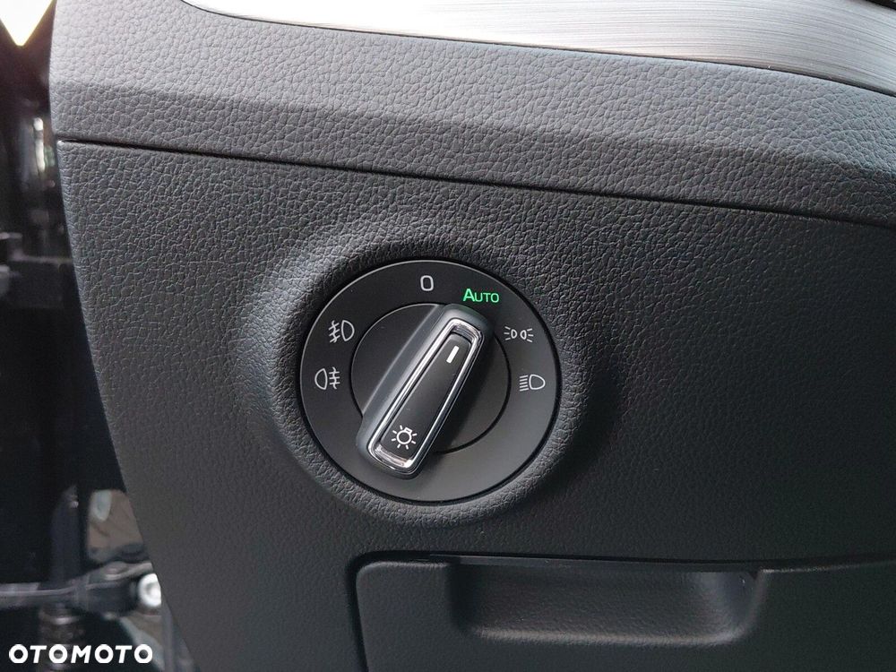 Skoda Superb 2.0 TDI SCR Style DSG - 23