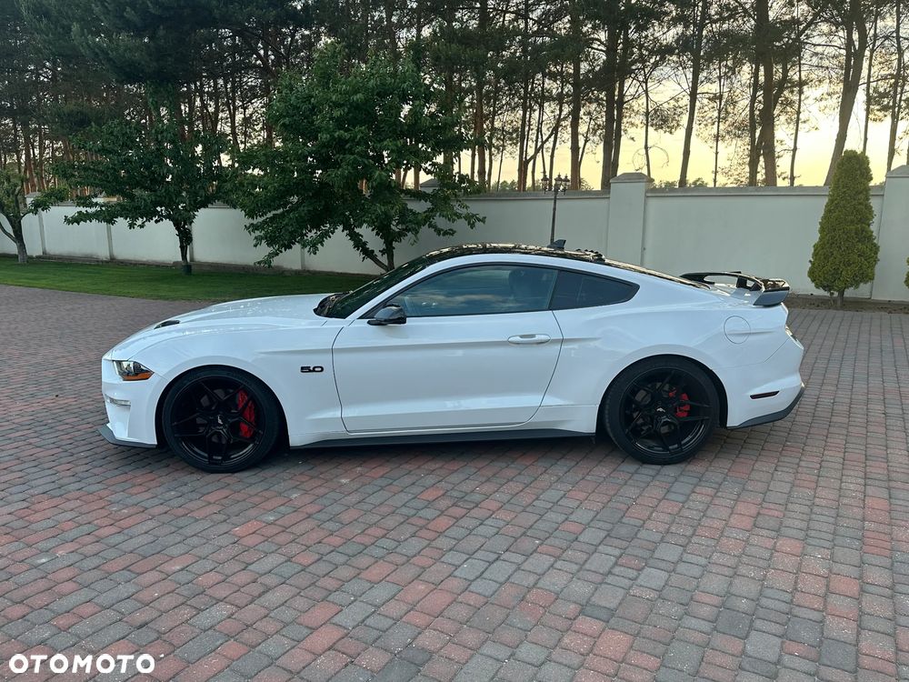 Ford Mustang - 8