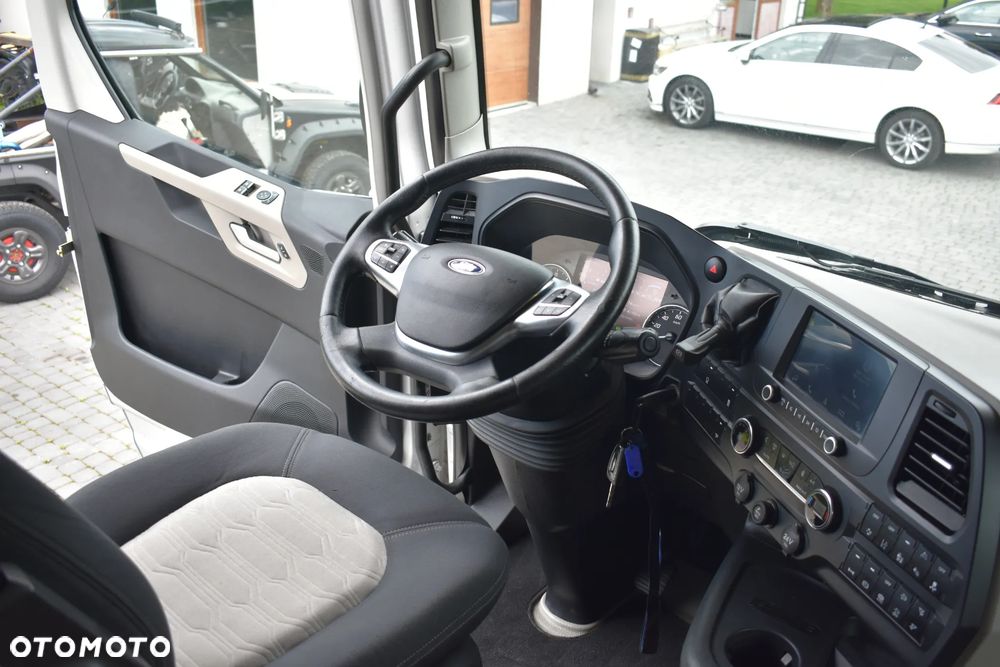 Ford F-MAX 500 // RETARDER //  KLIMA POSTOJOWA // METALIK // XENON // FULL LED // - 39