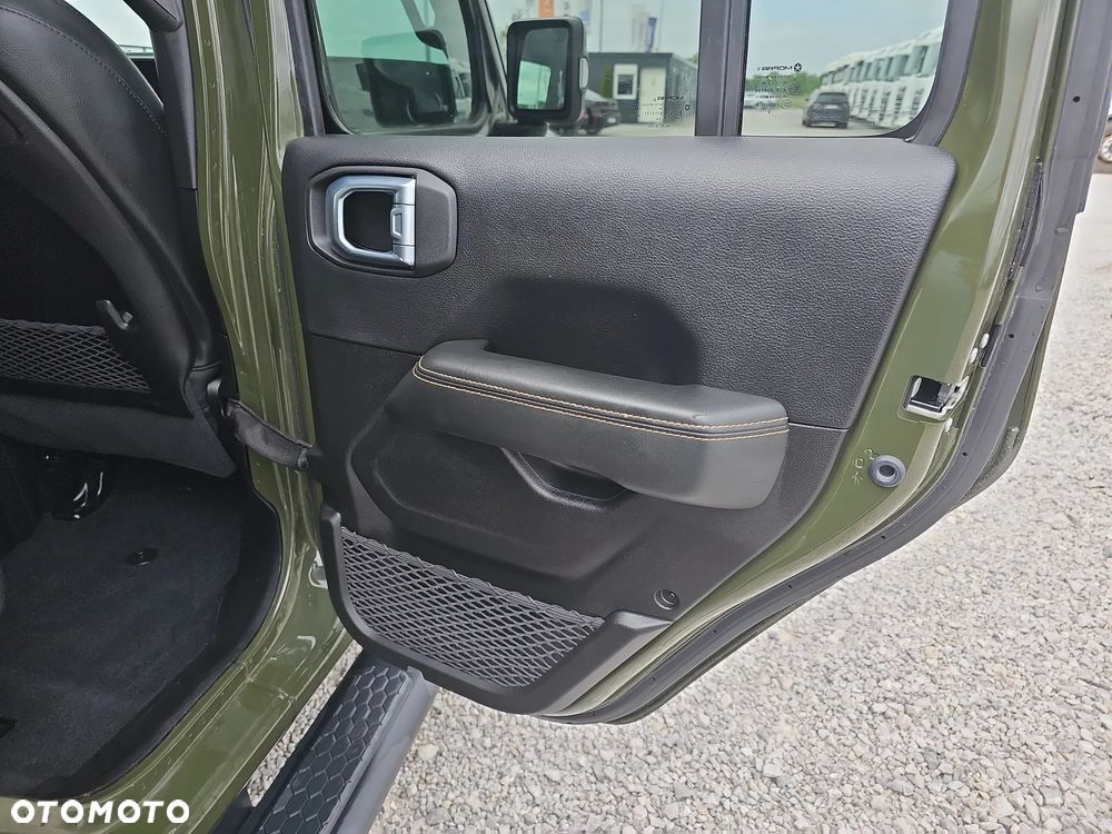 Jeep Wrangler Unlimited GME 2.0 Turbo Sahara - 23