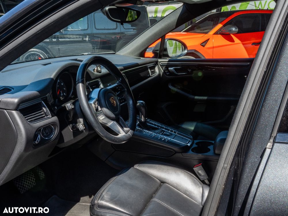 Porsche Macan - 27