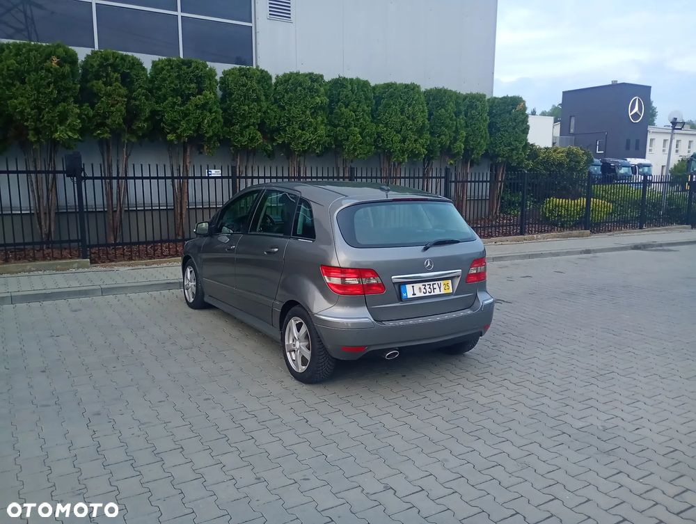 Mercedes-Benz Klasa B 200 CDI Autotronic Grand Edition - 10