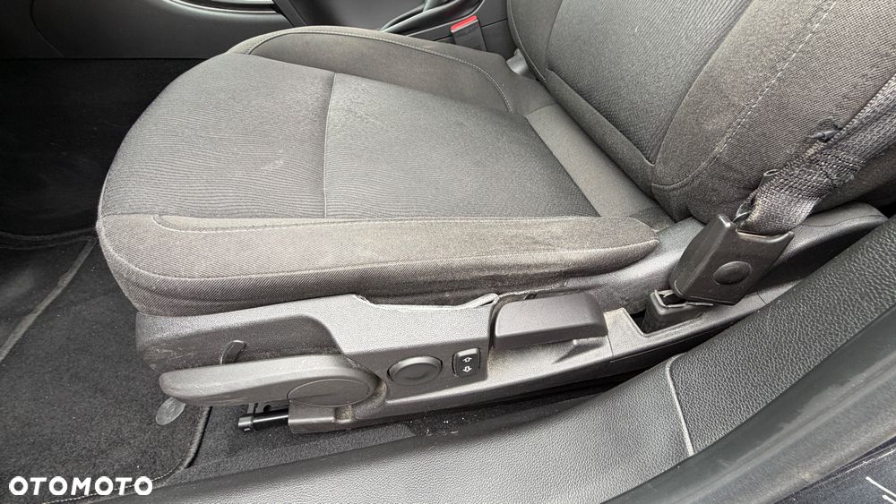 Opel Insignia 1.6 - 15
