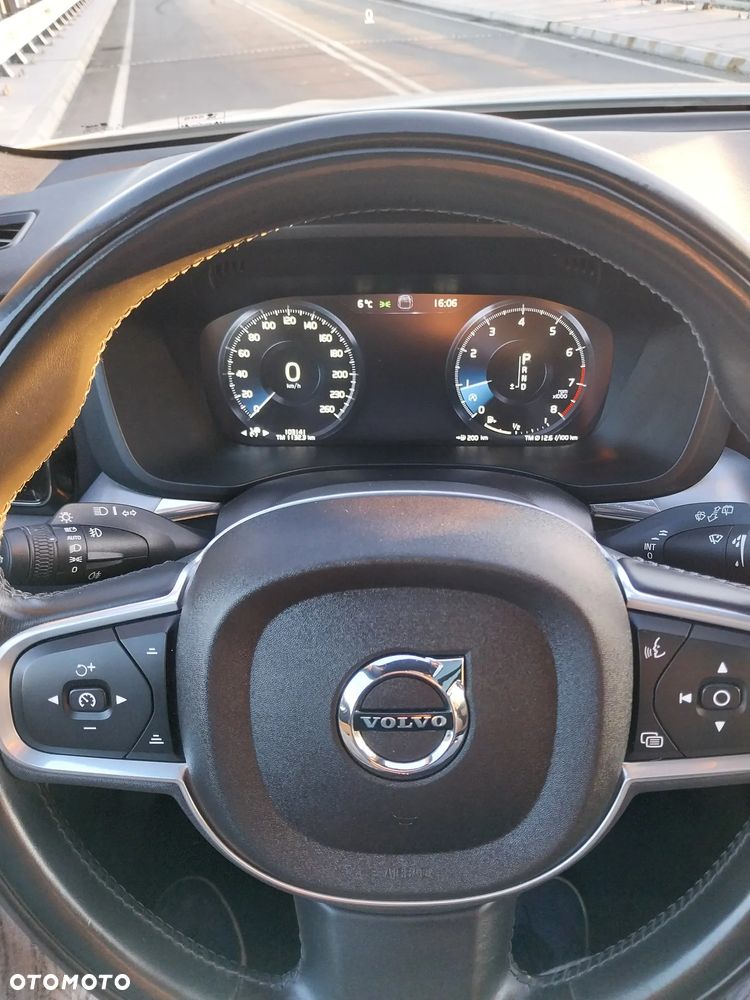 Volvo XC 60 T6 AWD Momentum - 22