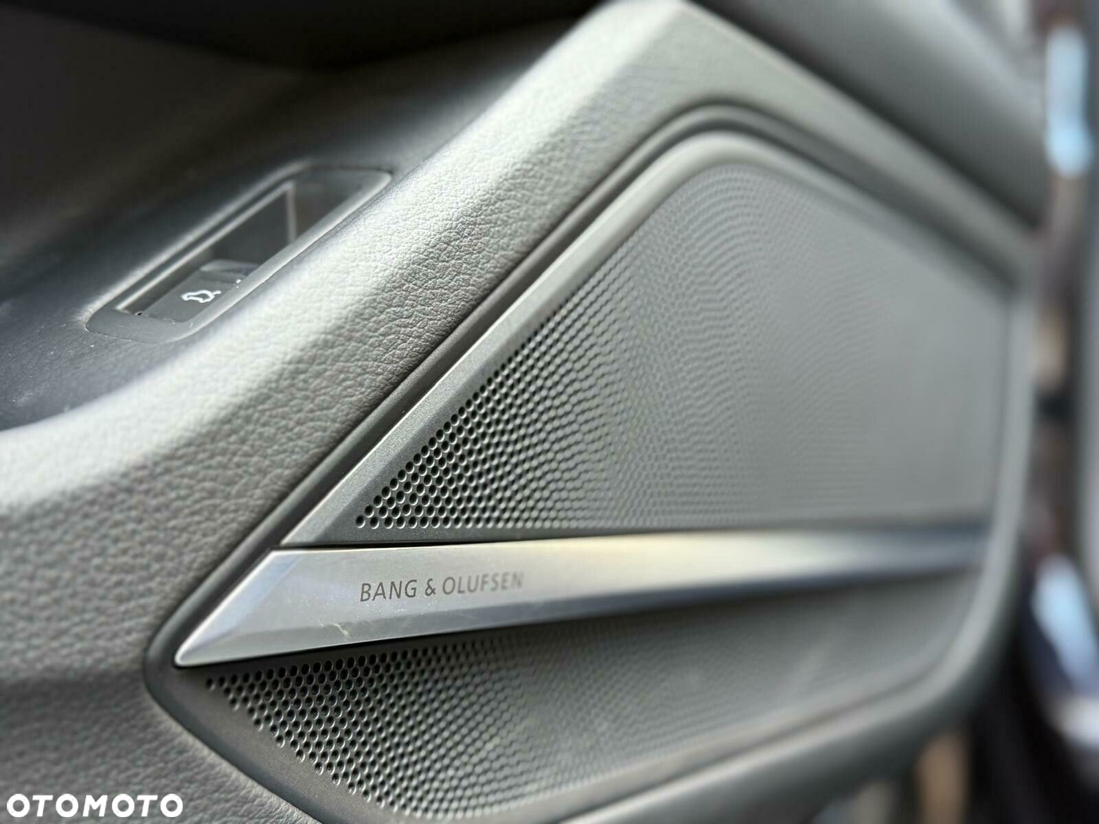 Audi A8 - 15