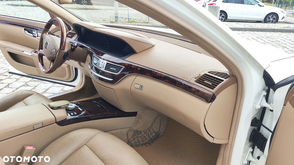 Mercedes-Benz Klasa S 500 L 7G-TRONIC - 32