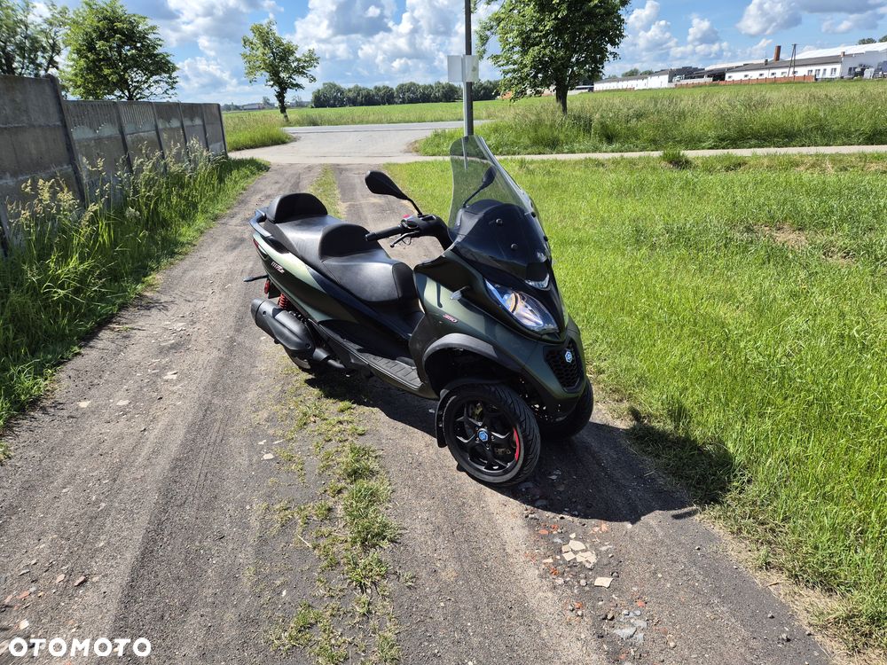 Piaggio MP-3 - 1
