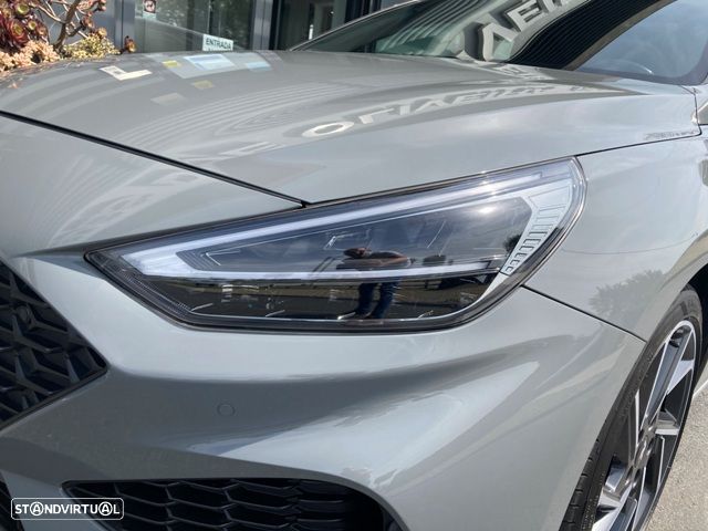 Hyundai i30 1.6 CRDI 48V-Hybrid DCT N-Line - 13