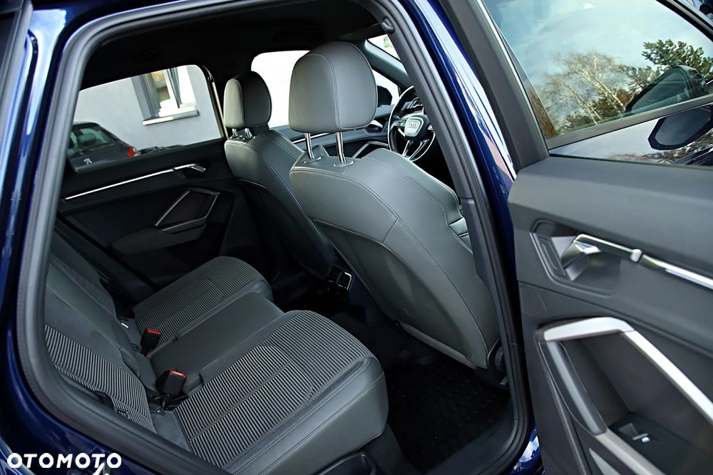 Audi Q3 40 TDI Quattro S Line S tronic - 24