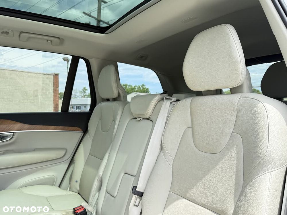 Volvo XC 90 T6 AWD Momentum 7os - 26
