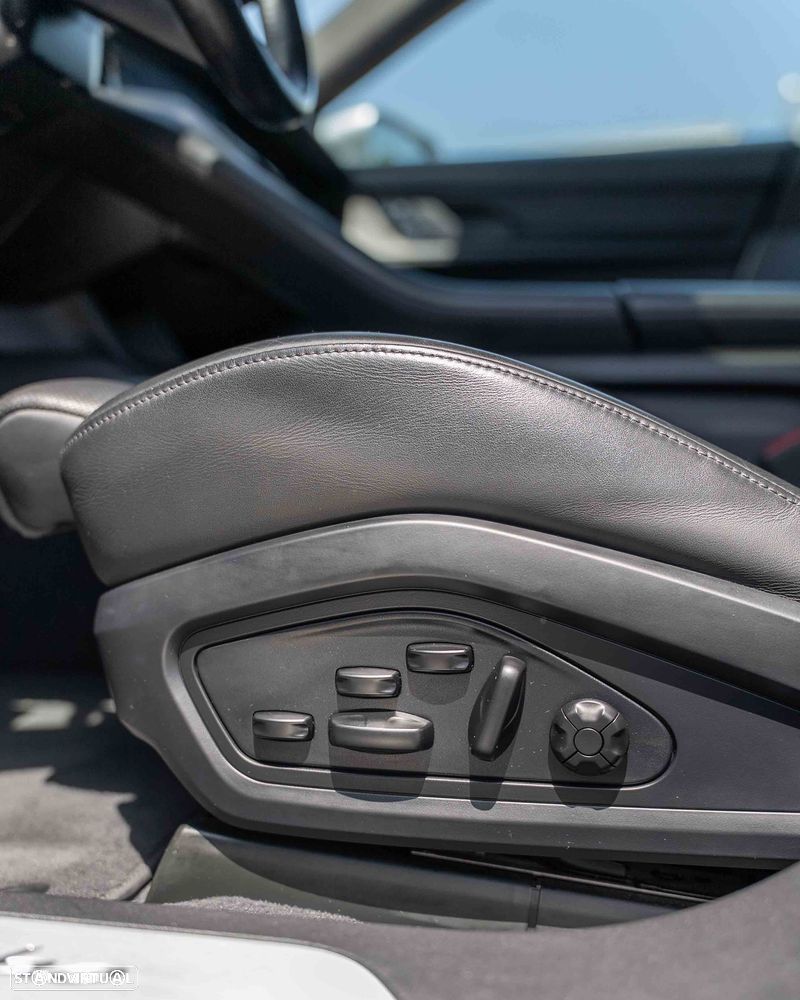 Porsche Taycan Turbo - 50