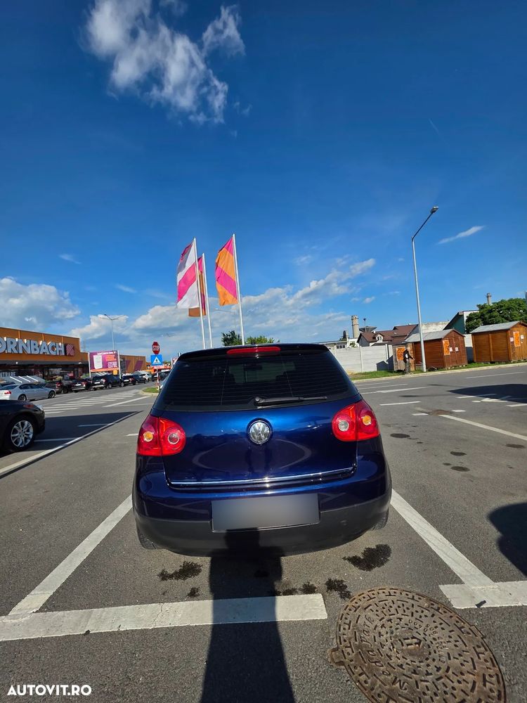 Volkswagen Golf 1.6 Comfortline - 10