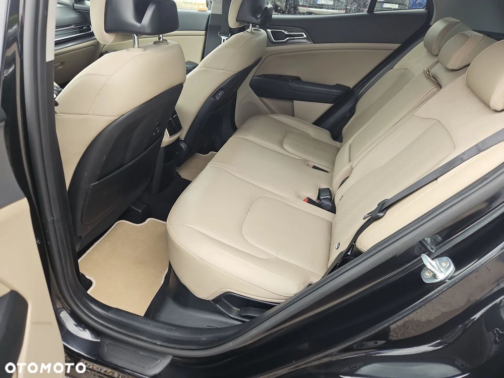 Kia Sportage 1.6 T-GDI HEV Business Line 2WD - 19
